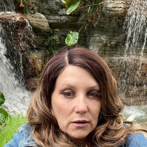 Meet your Posher, Catherine